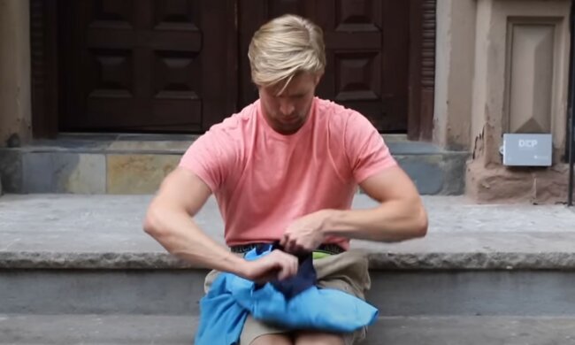 Niewdzięczny syn, źródło: YouTube/ birddogs