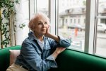 Córka odezwała się po czterech latach i zaprosiła mnie na kawę. Zanim podała ciasto, zapytała o testament