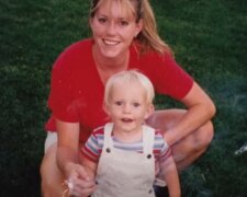 Mama i syn, źródło: YouTube/LMN