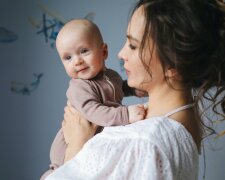 kobieta i dziecko @pexels