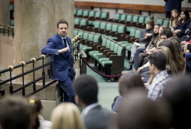 Rafał Trzaskowski. Źródło: youtube.com