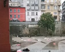 Apokaliptyczne sceny. Miasto pogrążone w chaosie po powodzi