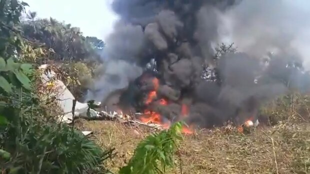 wypadek samolotu, screen X @World_Breaking_