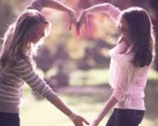 Kobiety/YouTube @Grzeczna jak aniołek