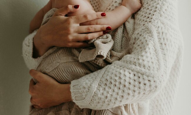 mama i dziecko @pexels