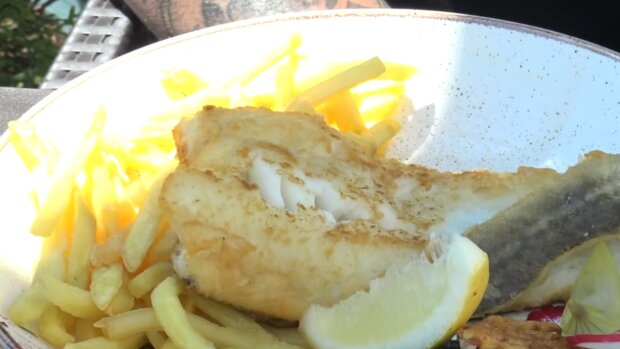 Ryba nad morzem/YouTube @ Tomasz Strzelczyk ODDASZFARTUCHA