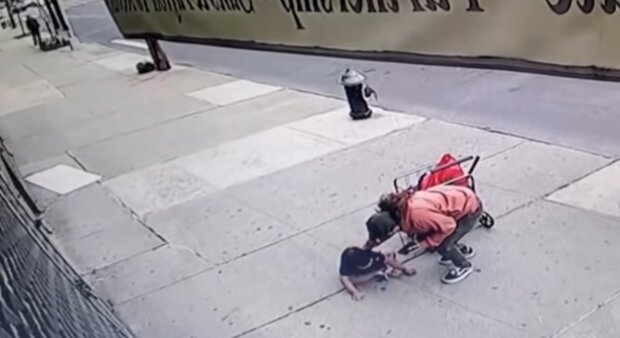 Trzylatek, który wypadł z okna/YouTube @U.S & U.K Updates