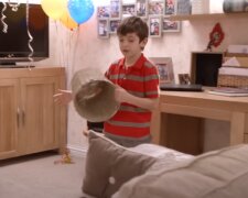 "Zepsuty" wnuczek, źródło: YouTube/ ITopsy & Tim - WildBrain