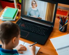 Ponad 6 tysięcy szkół przejdzie na nauczanie w trybie zdalnym, screen Google