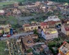 Zniszczenia po przejściu tornada na Morawach/YouTube @ NDNews Weather