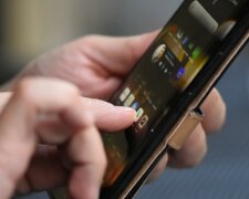 SMS od RCB/screen Youtube