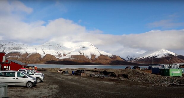 Svalbard / YouTube:  hana55100