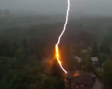 Burza/ screen z wideo.wp.pl