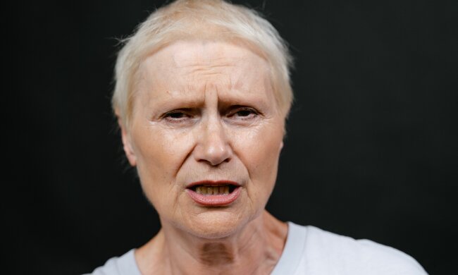 Z życia wzięte. Matka kazała mi codziennie sprzątać jej dom. Nie obchodziło jej, że mam własną rodzinę i dzieci