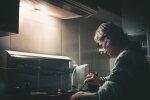 "Syn się ożenił, a ja musiałam codziennie gotować dla całej jego rodziny": Synowa twierdziła, że niczego nie potrafi, dopóki nie poznałam prawdy