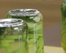 cukinia w słoikach, screen Youtube @Tatiana_Litvinova