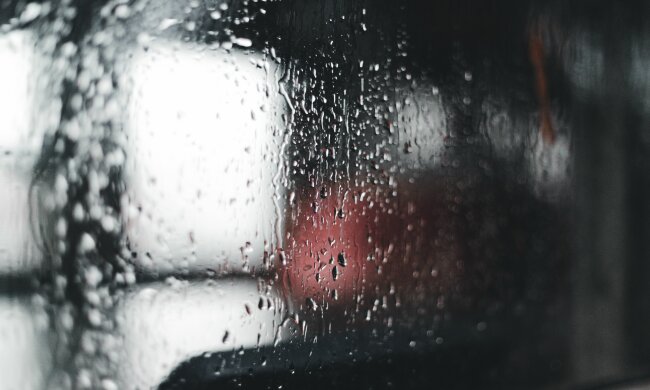 Woda błyskawicznie zalała ulice. Tak wyglądało polskie miasto po gwałtownej ulewie