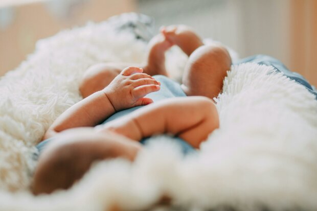 Z życia wzięte. "Mąż nie dał mi pieniędzy na pieluchy": Powiedział, że w ramach rozrywki mogę prać tetrę