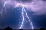 IMGW wydał pilny alert. Czekają nas burze i grad