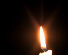 Płonąca świeca/YouTube @ The Honest Guys - Meditations - Relaxation