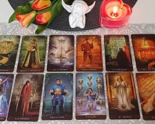 Horoskop, tarot/ YouTube @Dana Tarot