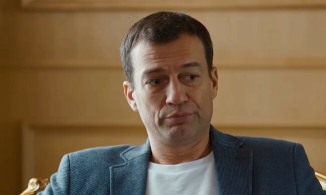 mężczyzna, screen Youtube @user-vb1of6ii6g