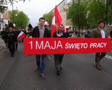 Jak kiedyś obchodzono 1 maja? Pochody były obowiązkiem. "Na stragany rzucano kiełbasy"