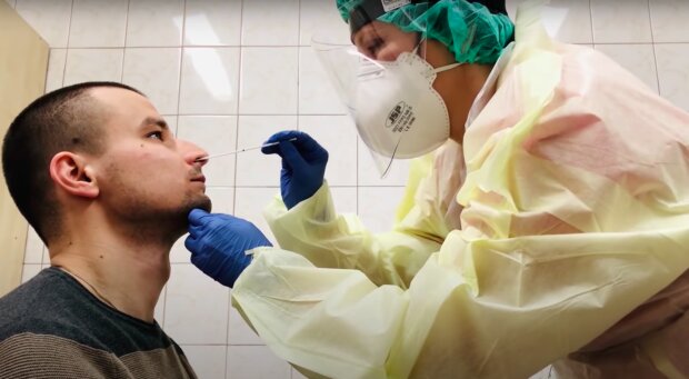 Czwarta fala pandemii stała się faktem! / YouTube:  Klinika Reumatologii UMED Łódź