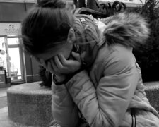 Płacząca kobieta/ YouTube @S.O.Łez.