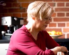 Porzucona mama, źródło: YouTube/ Inner Toxic Relief