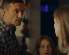 Zdradził żonę, źródło: YouTube/LOVEBUSTER