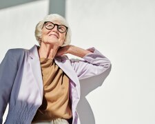 Syn prosił o pożyczkę, żeby ratować firmę. Podczas jego urodzin zobaczyłam prezent, który kupił żonie za moje pieniądze