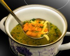 Lekarka radzi, czego unikać w rosole. Ten dodatek robi różnicę