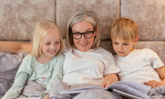 Z życia wzięte. Córka uznała, że na emeryturze powinnam codziennie zajmować się wnukami. Gdy odmówiłam, zabroniła im mnie odwiedzać