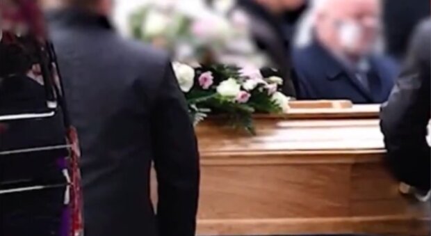 Ostatnie pożegnanie/YouTube @Wiadomości