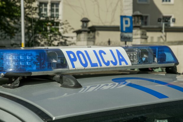 Odnaleziona po 27 latach. 42-letnia Mirella całe życie spędziła zamknięta w pokoju