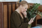 Zrezygnowałam z sanatorium, żeby przez miesiąc opiekować się wnukami. Po powrocie córki zobaczyłam rachunek z zagranicznego kurortu