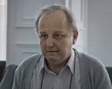 "Mój mąż zostawił mnie dla swojej kochanki. 12 lat później rozległo się pukanie do drzwi, teraz potrzebuje pomocy"