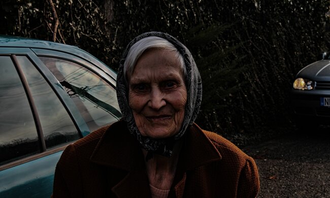 Syn przekonał mnie, żebym sprzedała mieszkanie i zamieszkała z jego rodziną. Po przeprowadzce zobaczyłam, co urządził w obiecanym mi pokoju