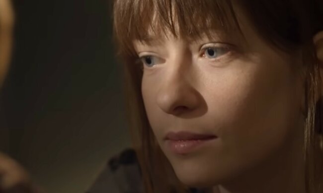 kobieta, screen Youtube @user-vb1of6ii6g