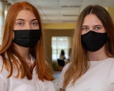 Maseczki w szkole?/screen Youtube
