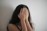 Po przejściu mamy na emeryturę regularnie dokładaliśmy jej do rachunków. Jeden przypadkowy SMS sprawił, że postanowiliśmy zakończyć pomoc