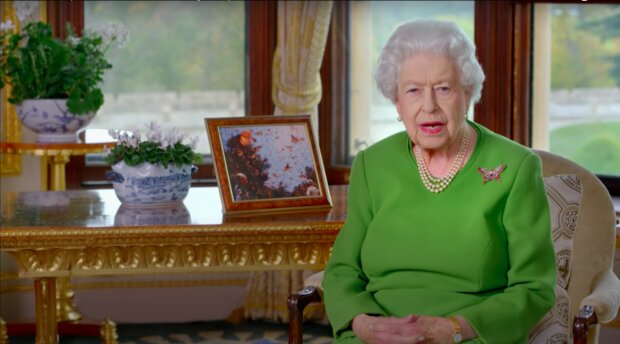 Królowa Elżbieta II / YouTube:   The Royal Family