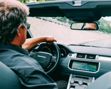 Nowe zasady dla seniorów za kierownicą. Po tym wieku mogą czekać dodatkowe kontrole