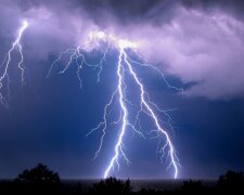 IMGW wydał pilny alert. Czekają nas burze i grad