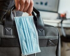 Czy rodziny stracą 500 plus, a emeryci dodatkowe trzynaste emerytury, screen Google
