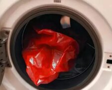 Włóż torbę do pralki, screen YT