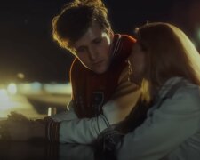 Leniwy mąż, źródło: YouTube/ LOVEBUSTER