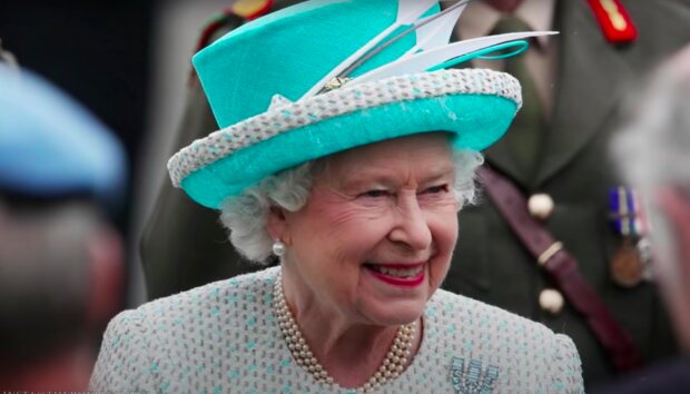 Królowa Elżbieta II / YouTube:   Dla Ciekawskich