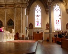 Koniec ze zbieraniem na tacę w kościele? / YouTube:   Petittwo